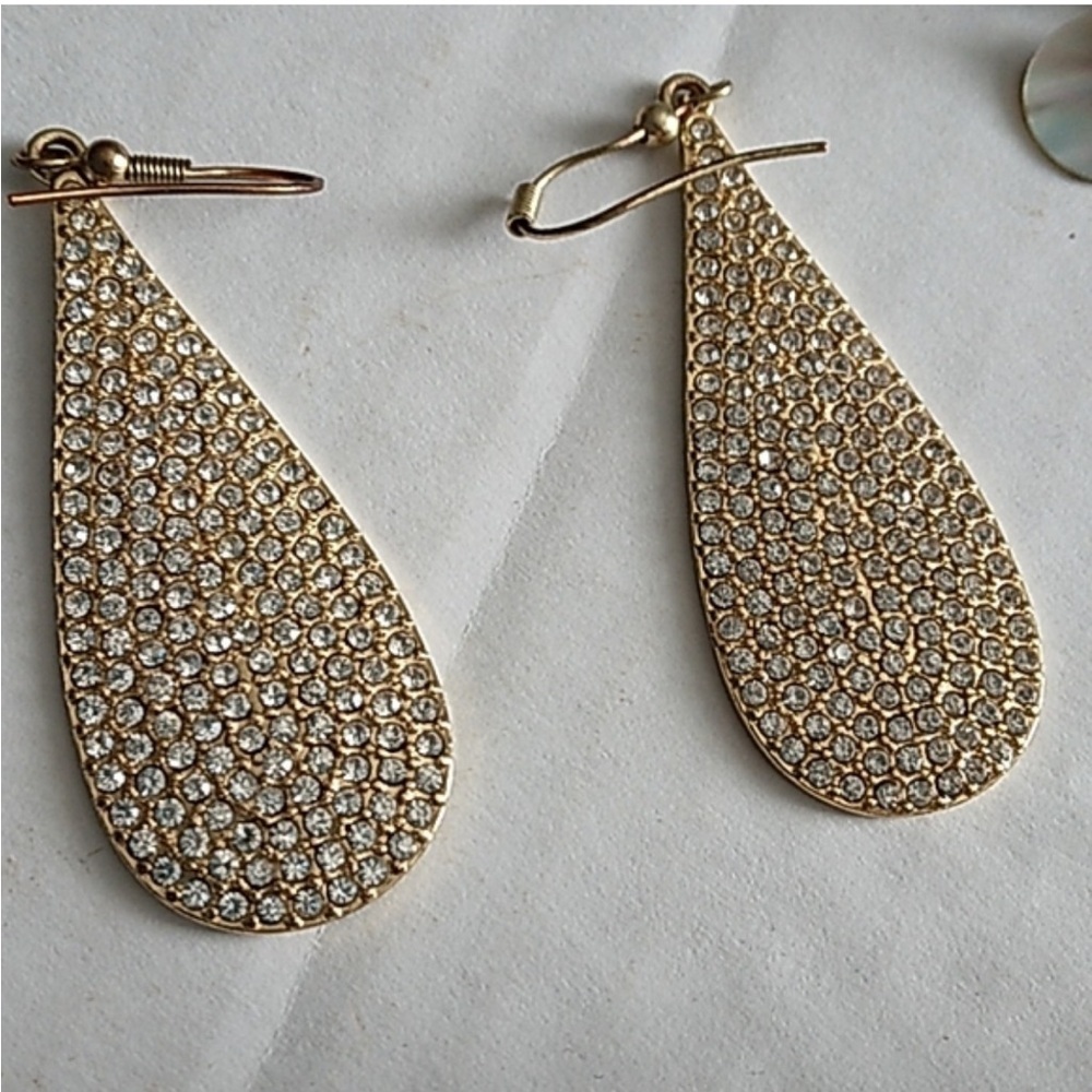 NWT Elegant Gold Teardrop Earrings with Diamond Accents